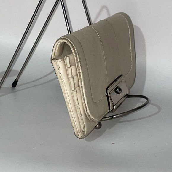 Vintage Coach Cream Leather Continental Wallet - Picture 3 of 10